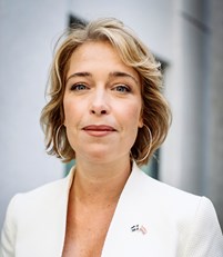 Annika Strandhäll 2019, dåvarande socialminister med ansvar för bland annat suicidprevention.